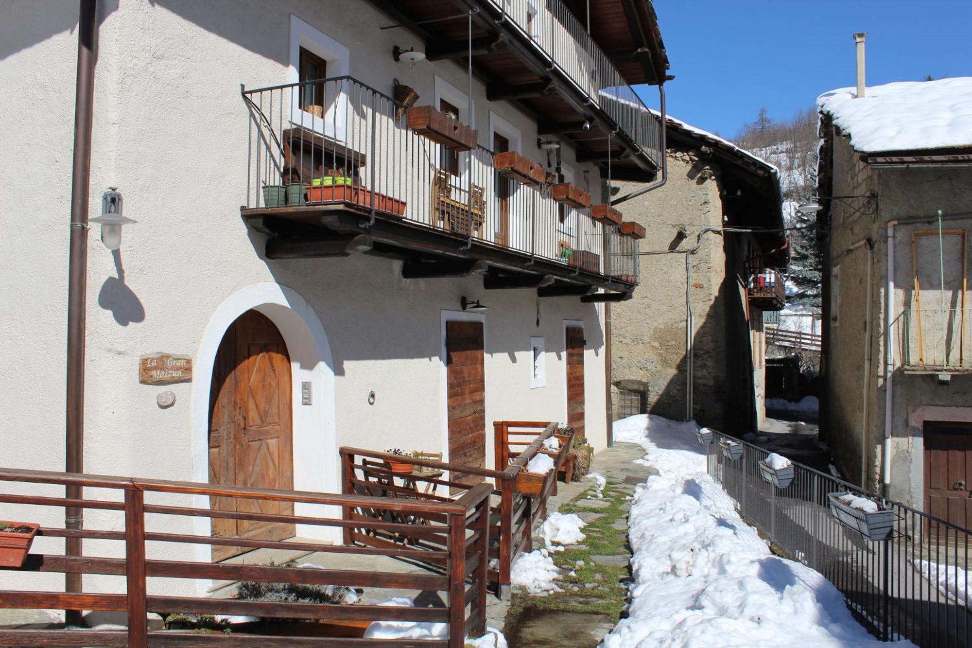 San Marco Lodge Apt Mountain Retreat - Happy Rentals Oulx Zewnętrze zdjęcie